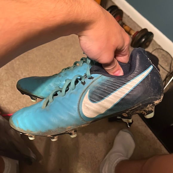 Nike tiempos - Picture 1 of 2